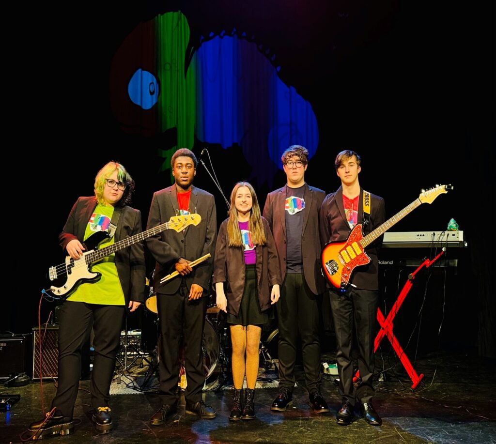 Soundwaves – A music festival featuring incredible young musicians!